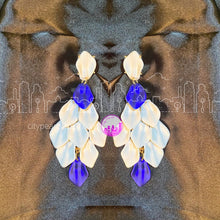 Load image into Gallery viewer, Yellowstone (Blue and White)