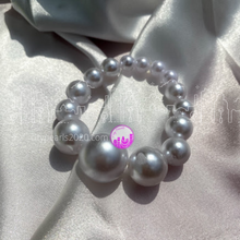 Load image into Gallery viewer, Carol